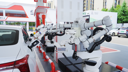 中国石化智能加油机器人产品正式投入运营